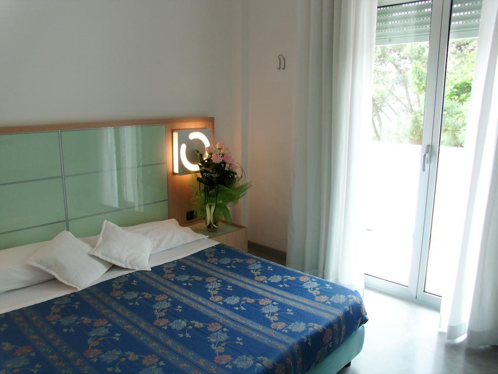 Hotel Sahara