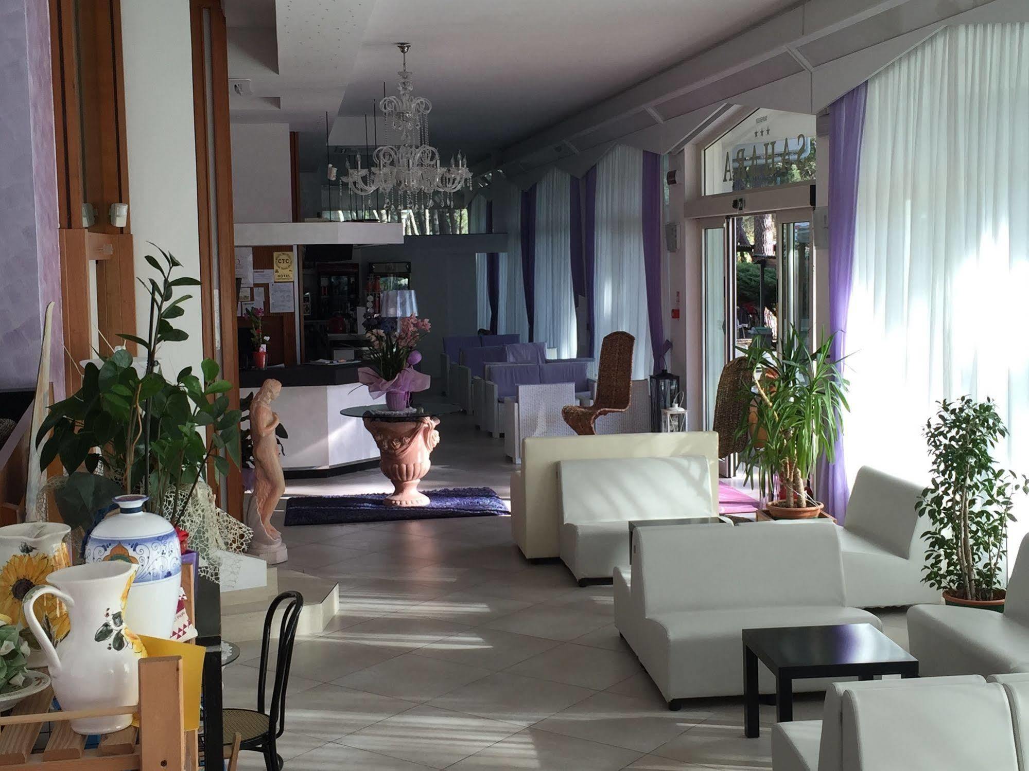 Sahara Hotel