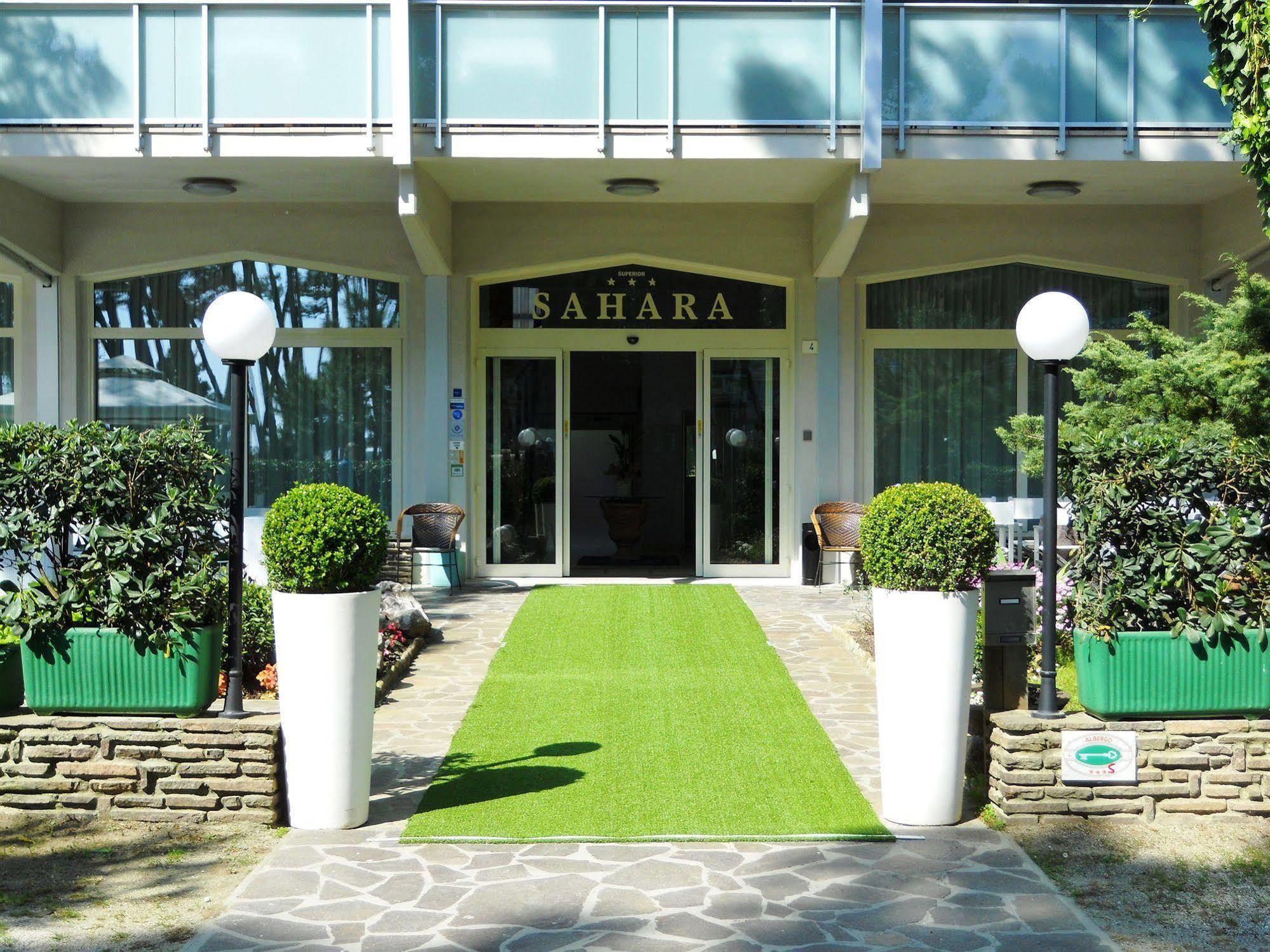 Hotel Sahara